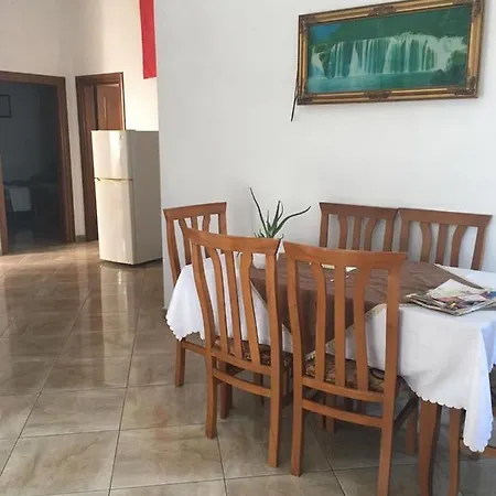 Apartment Tafilaj *